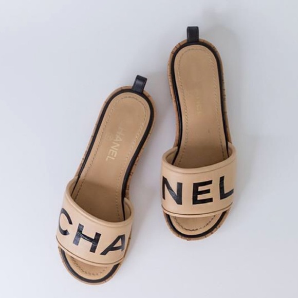 CHANEL Sandals